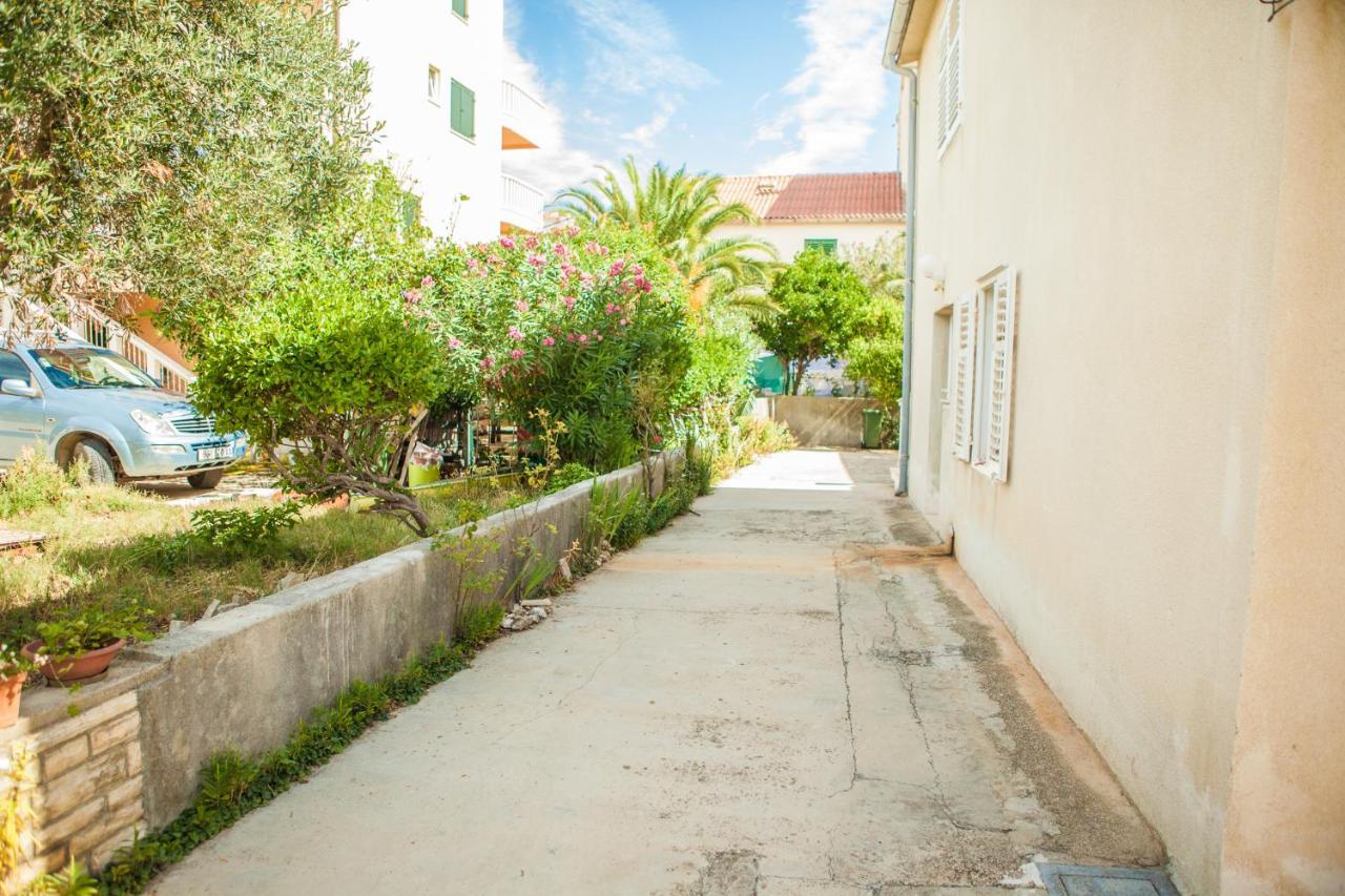 Apartments Alma Novalja Bagian luar foto