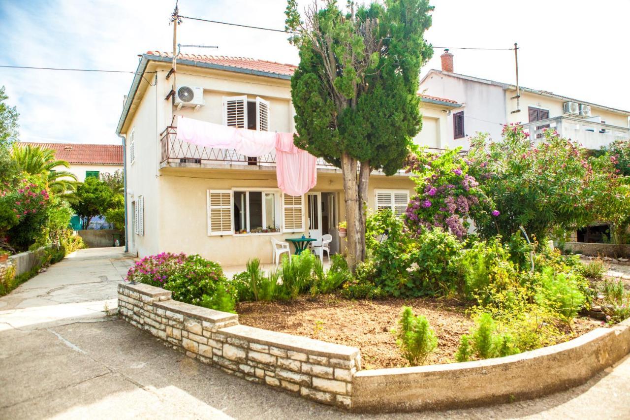 Apartments Alma Novalja Bagian luar foto