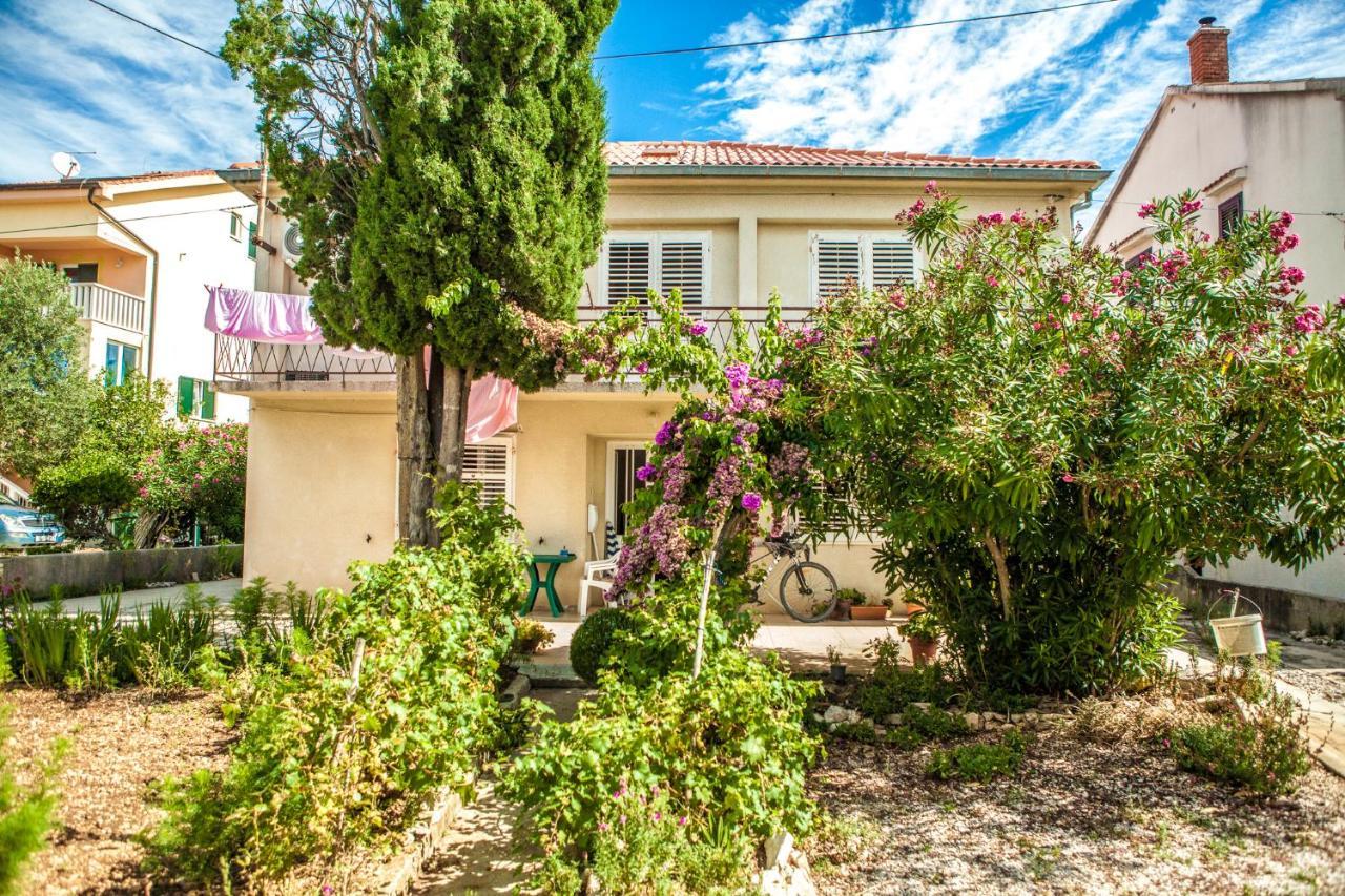 Apartments Alma Novalja Bagian luar foto