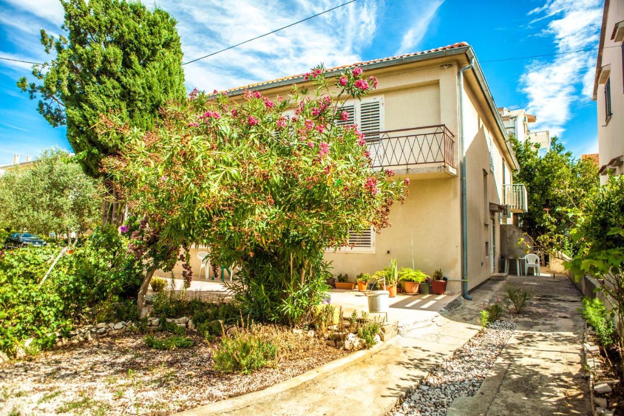 Apartments Alma Novalja Bagian luar foto