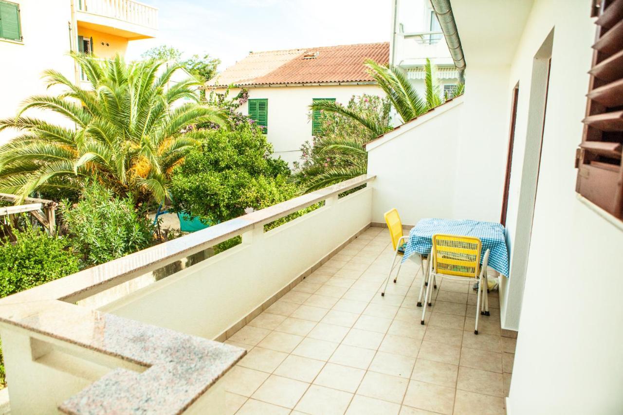 Apartments Alma Novalja Bagian luar foto